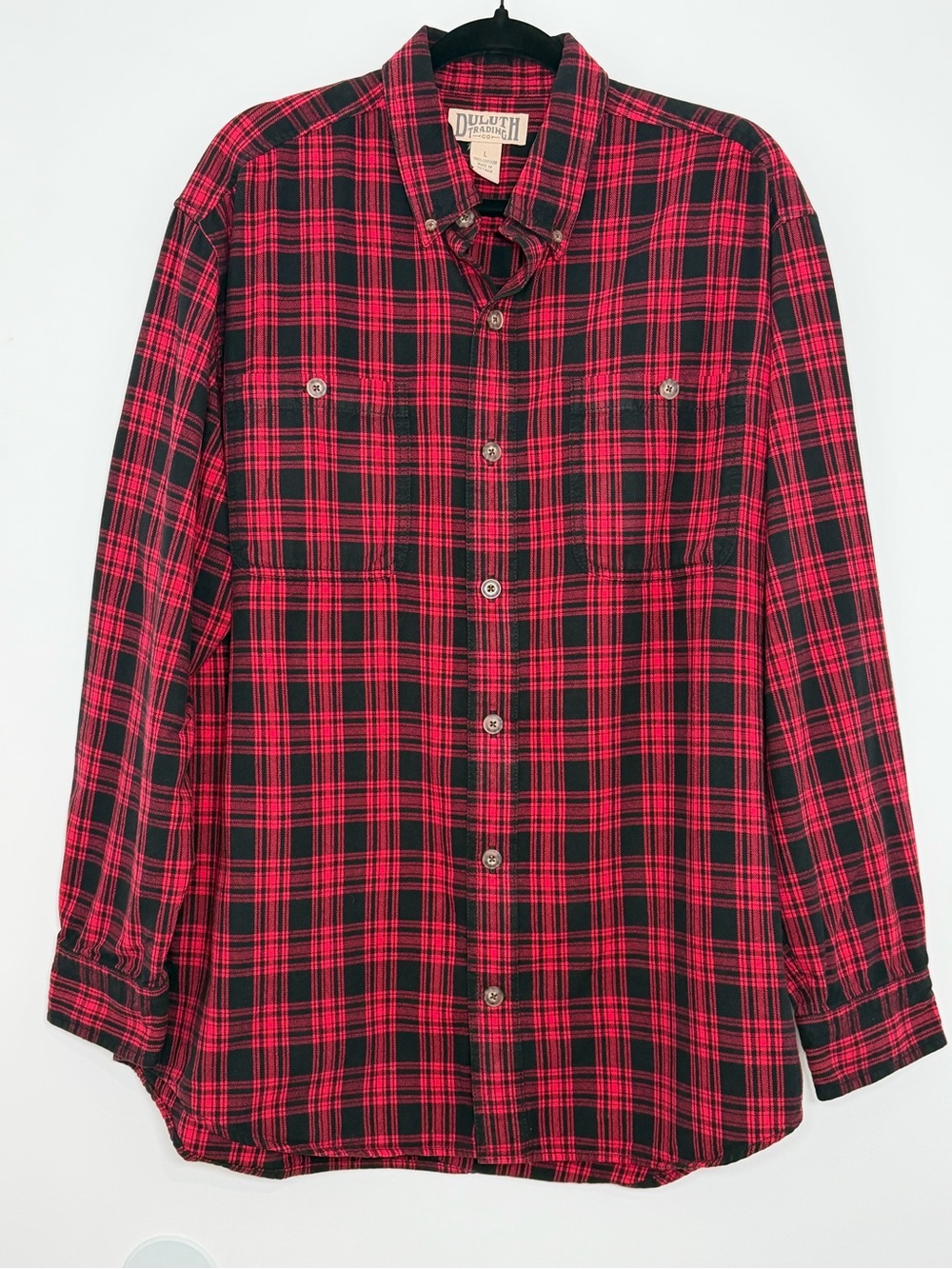 Duluth Trading Co Men’s Large Red Black Plaid Cotton Button Down Shirt